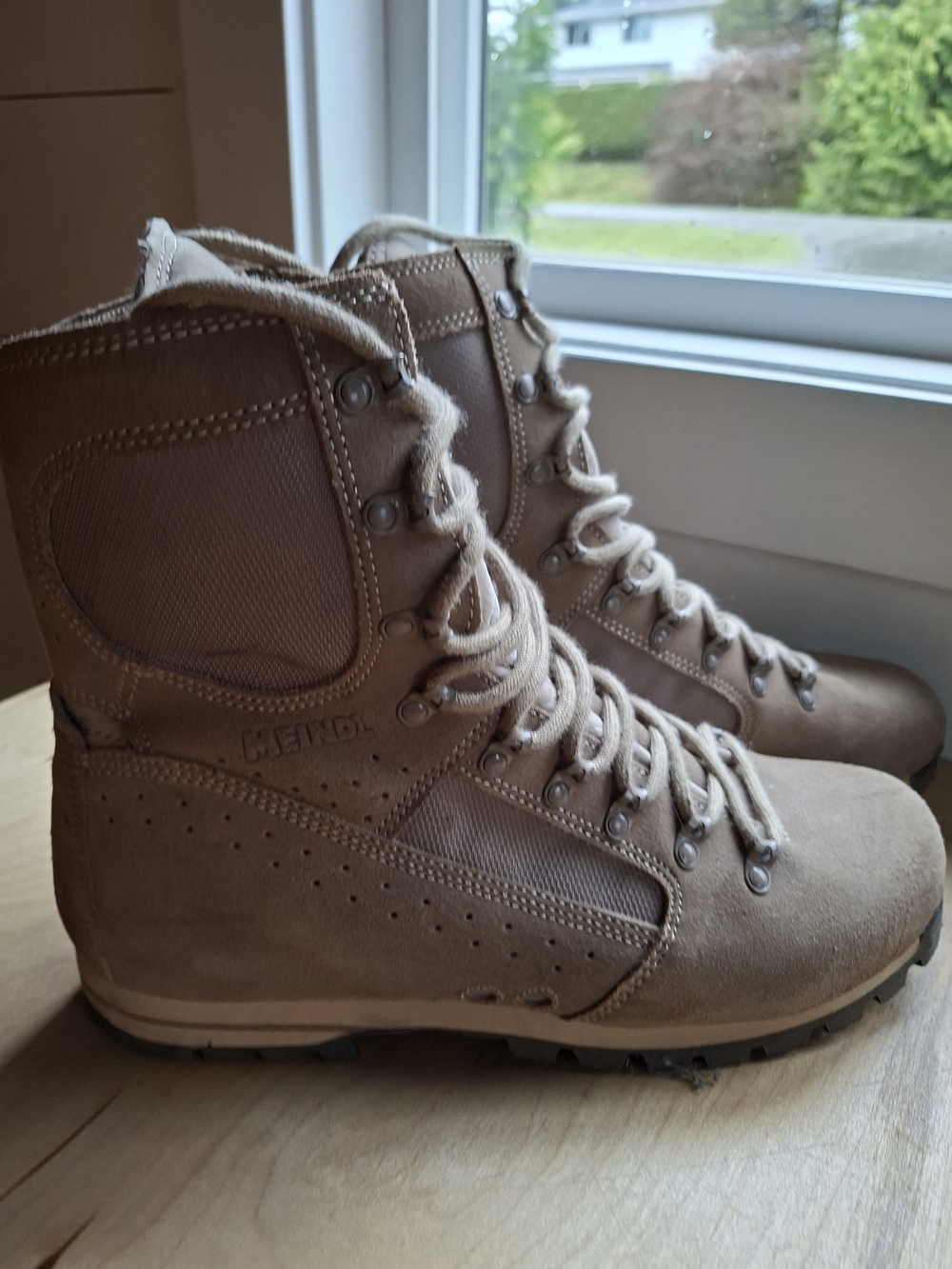 Men's Tactical Desert Tan Suede Boots - Reliable Field Footwear